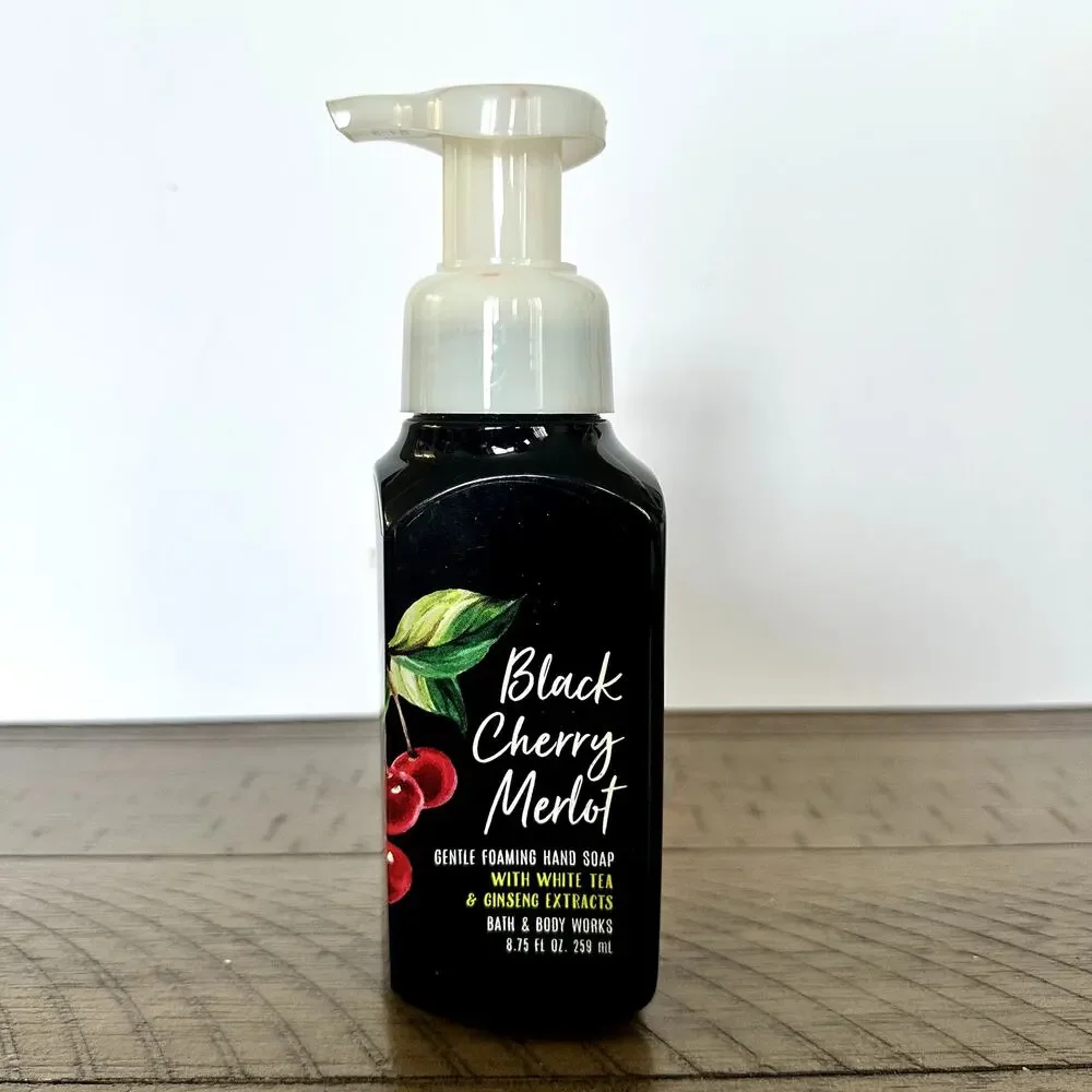 Black Cherry Merlot Bath & Body Works Foaming Hand Soap NEW